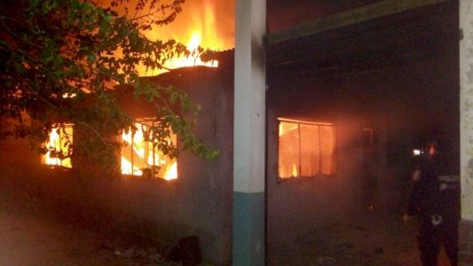 Detienen al autor del incendio de la escuela de Moreno