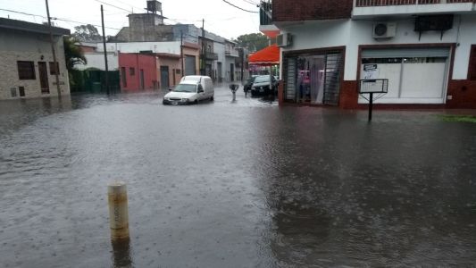 Tras el temporal, hay miles de usuarios sin luz en Buenos Aires