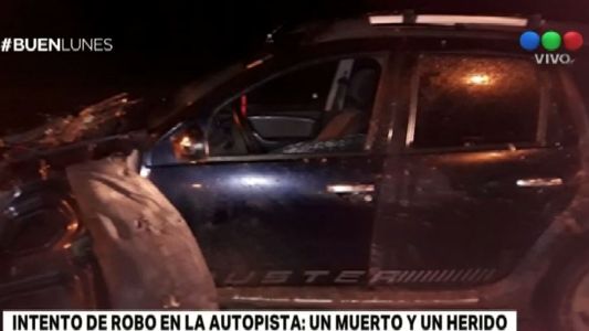 Un conductor atropelló a un "tirapiedra" que lo atacó y resultó herido por su cómplice