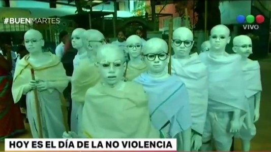Se celebra el Día de la No Violencia