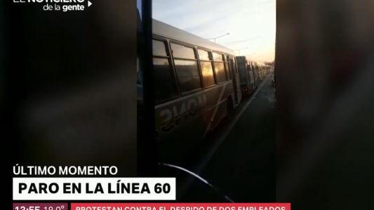 Paro en la línea 60 por despidos