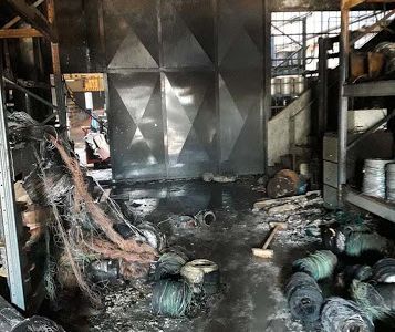 Un golpe de alta tensión quemó electrodomésticos y provocó un incendio en Lanús