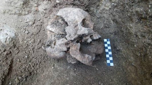 Hallaron la tumba del "niño vampiro": así lo enterraron para que "no se levantara"