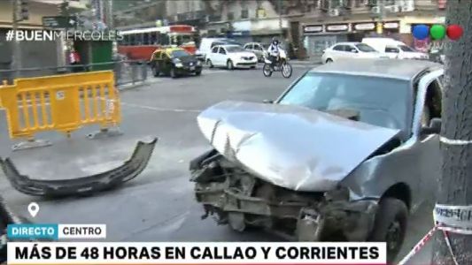 Por el paro de grúas, autos chocados permanecen desde hace 48 horas en Callao y Corrientes