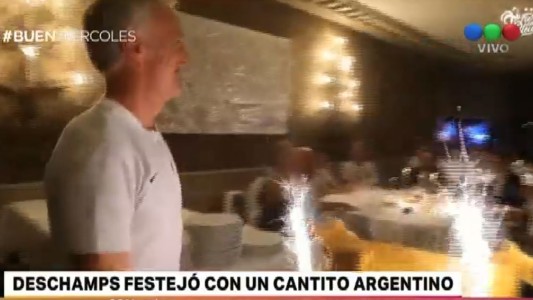 Deschamps festejó su cumpleaños con un cantito argentino