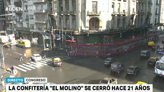 Reabren una parte de la Confitería del Molino