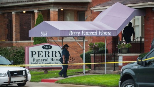 Encuentran escondidos los restos de decenas de bebés y fetos en dos funerarias