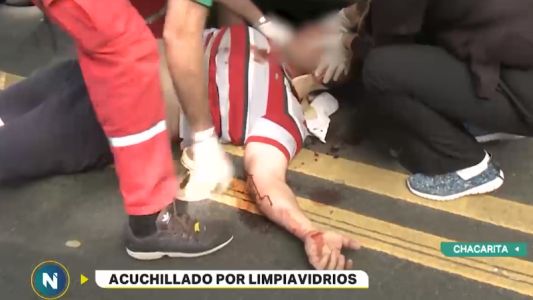 Limpiavidrios acuchillaron a un automovilista que no quiso darles dinero