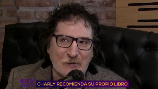 Charly recomienda su propio libro