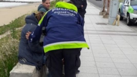 Rescataron a una mujer cuando intentaba quitarse la vida en Mar del Plata