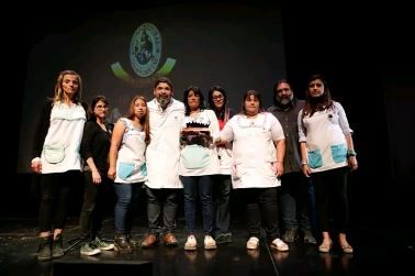 Distinguen a la comunidad educativa de la Escuela N°49 de Moreno