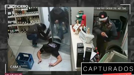 Le robaron, policías dijeron que no podían perseguir a ladrones y decidió cerrar