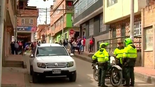 Masacraron a familia en Colombia: un nene convivió con los cuerpos de sus padres