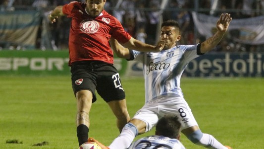 Atlético Tucumán se hizo fuerte en su cancha y venció a Independiente