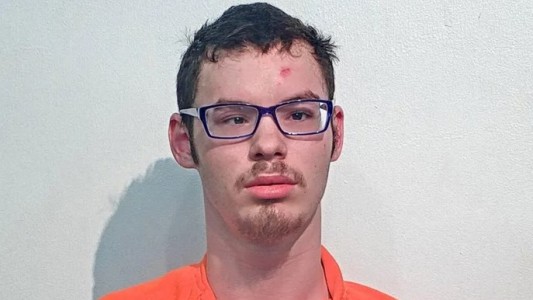 Un joven fue detenido antes de violar, matar y comerse a un nene: le agradeció a la policía