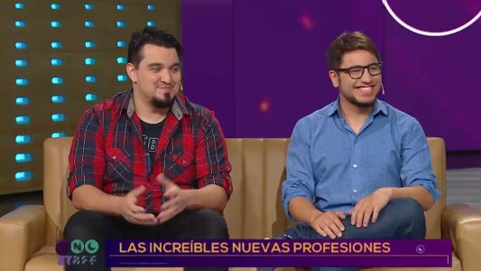 ¿Quién relata los partidos de fútbol de la Play?