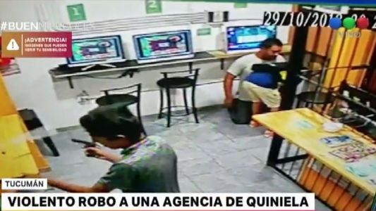 VIDEO: violento asalto de motochorros en una agencia de quiniela de Tucumán