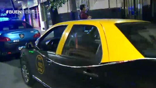 Cacería en la noche: se bajó de un auto, baleó a un taxi y mató a una persona