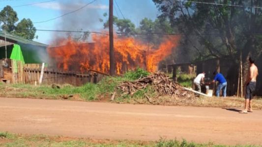 Acusó a un amigo de haberle incendiado la casa tras una discusión por Boca-River