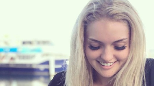 La joven australiana que bajó 63 kilos tras sufrir bullying en el colegio