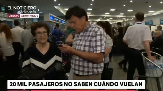 Conflicto salarial en Aerolíneas: más de 150 vuelos cancelados