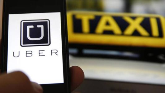Aprobaron la "Ley AntiUber": multas de hasta 200.000 pesos para los choferes