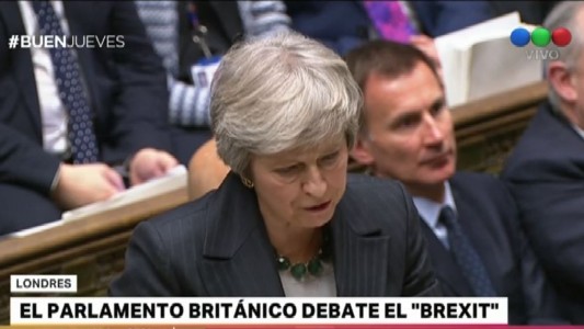 Brexit: renuncian funcionarios del gobierno de Theresa May