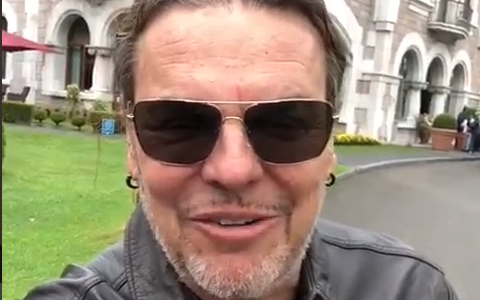 El nuevo rostro de Fher, el líder de Maná