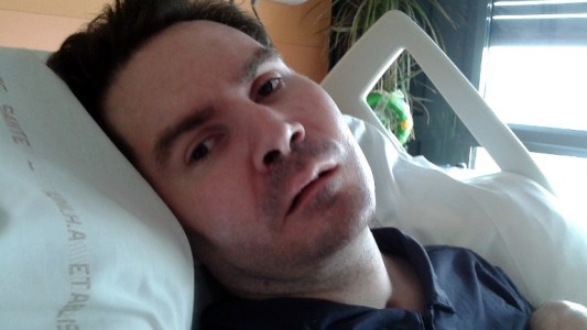 Guerra judicial de una familia por un hombre que está hace 10 años en estado vegetativo