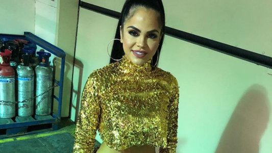 Críticas a Natti Natasha por cantar una canción sobre sexo y drogas a nenes con cáncer