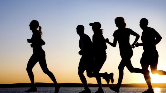 Media sanción al proyecto que regula el running en grupo