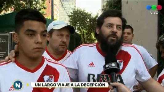 El largo viaje de los hinchas que sólo se llevaron una copa llena de decepción