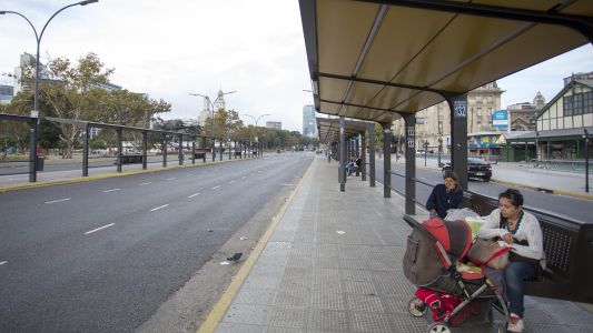 Paro de transporte hasta las 7: cómo afecta a los colectivos, trenes y subtes