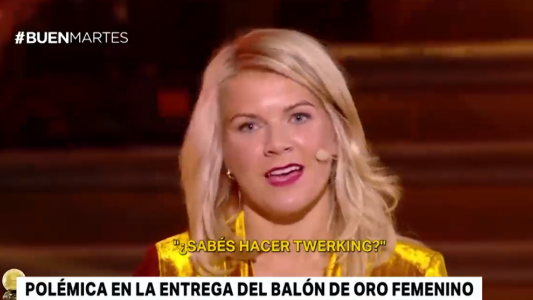 "¿Sabés perrear?": la pregunta sexista a la ganadora del Balón de Oro femenino que generó polémica