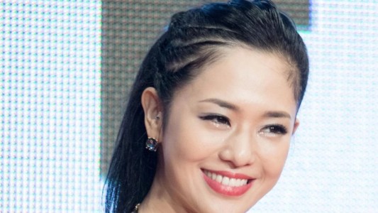 Escándalo en China por una actriz porno japonesa que uso un ícono de la revolución