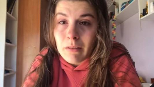 Fue abusada en la puerta de su casa y así lo contó en un video