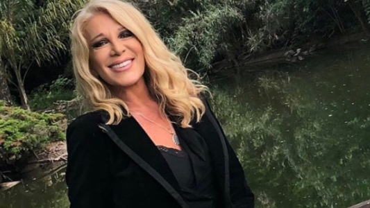 Reina Reech contó que su padrastro quiso abusar de ella cuando tenía 13 años