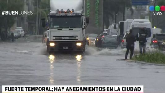 Fuerte temporal: hay anegamientos en la Ciudad y alrededores