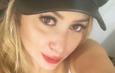 La selfie hot de Karina, "La Princesita": "Verme con poca ropa no te autoriza a nada"
