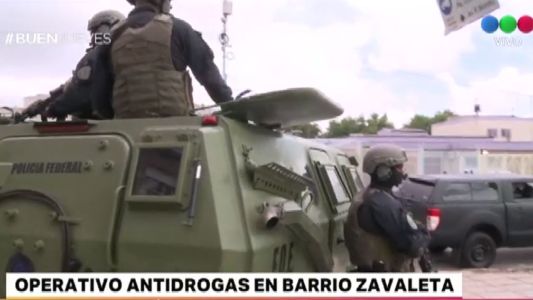 Estrenaron los blindados chinos en un operativo antidrogas en el barrio Zavaleta