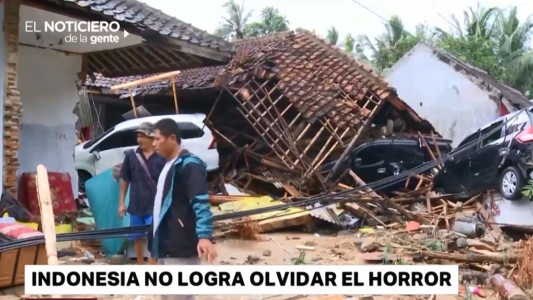 Indonesia: siguen los rescates entre los escombros que dejó el tsunami