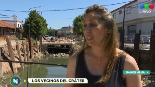 La pesadilla de los vecinos que viven con un "cráter" de 40 metros en Ramos Mejía