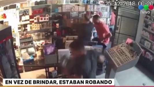 Robaron una perfumería en Nochebuena
