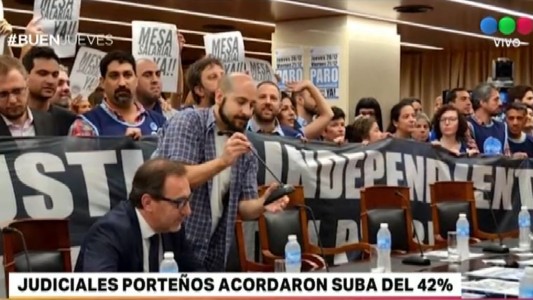 Judiciales porteños acordaron una suba del 42%
