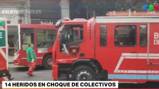 Chocaron dos colectivos en Caballito: 14 heridos