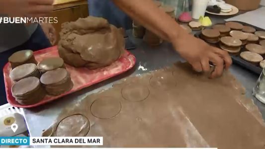 El momento más dulce de las vacaciones: así fabrican los alfajores
