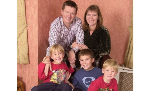 Tras 20 años de matrimonio descubrió que era estéril y que sus tres hijos no eran de él: demandó a su esposa