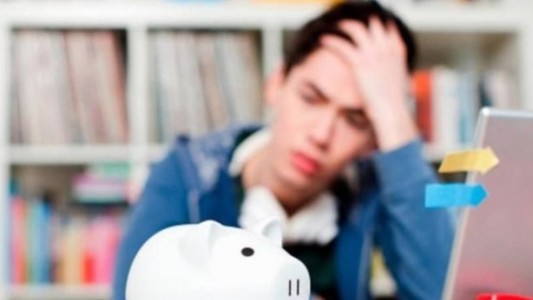 Hombres jóvenes y solteros, los que más se endeudaron en el 2018