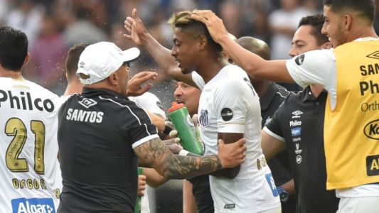 Debut y furcio para Sampaoli en Santos