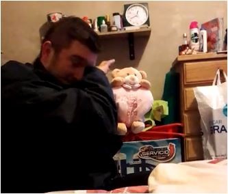 Video: la emoción de un papá que se entera que tendrá una hija
